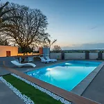 Aurienzia 4*
