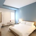 Casa de hóspedes Aurienzia 4*